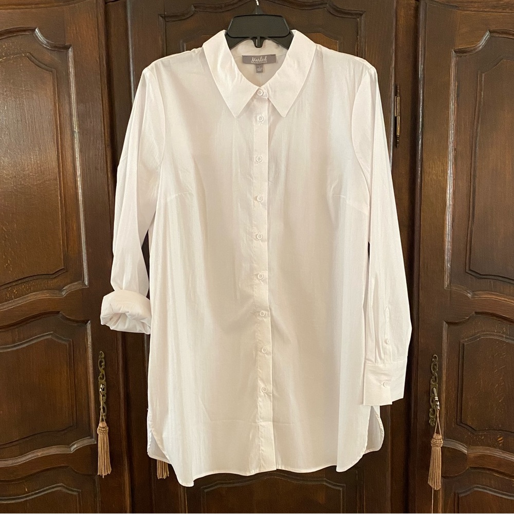 Crisp white cotton nylon spandex button front blouse tunic length (33”) bust 22”
